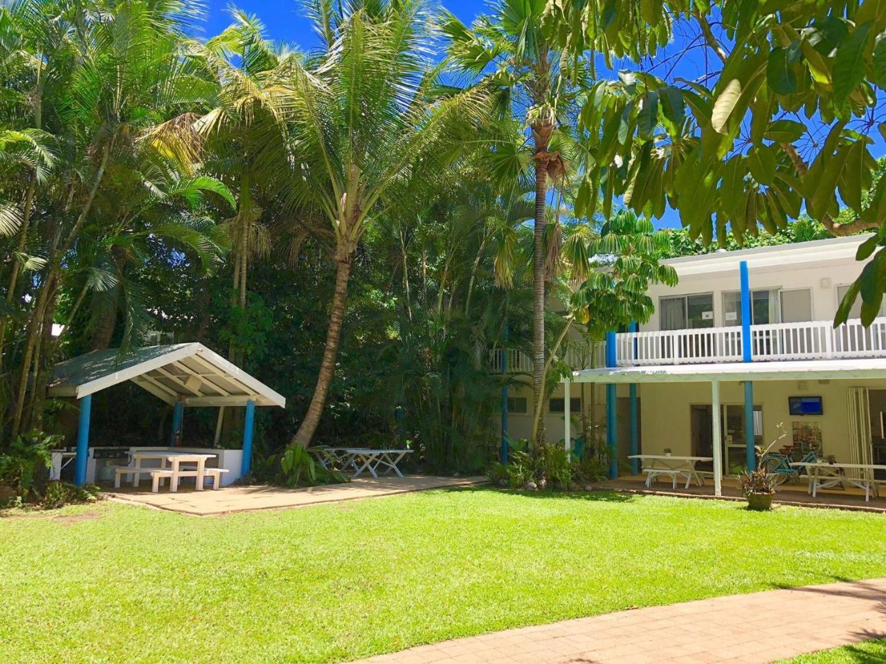 Absolute Backpackers Mission Beach Exterior photo